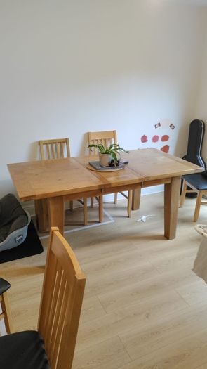Solid Wood Dining Table (+6 chairs)