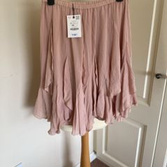 Fab Zara lined skirt - size 10-12   NEW