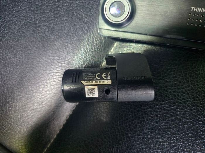 Thinkware Dashcam F200 PRO Front and rear camera