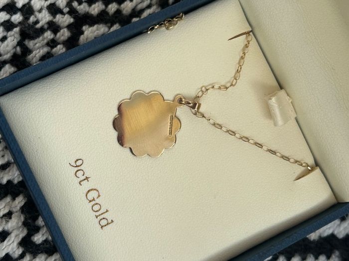 9ct gold disc necklace, new old stock