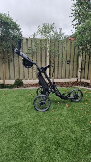 Golf trolley