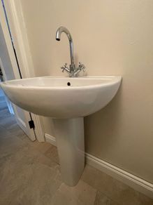 Sink basin and full pedestal