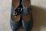 Pavers dark blue shoes