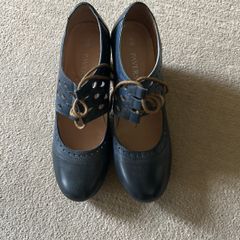Pavers dark blue shoes