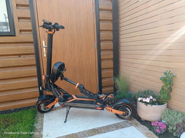 electric scooter