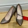 Kate Appleby High Heels Image 5