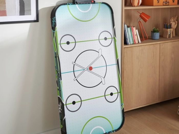 Air Hockey Table