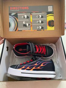 heelys