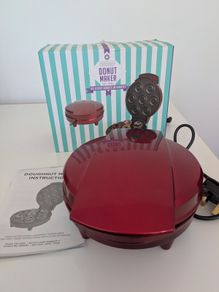Donut / Doughnut maker