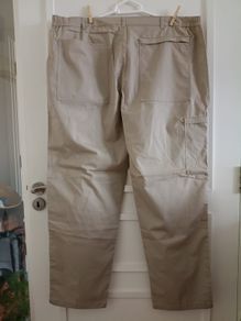 Regatta 44 waist 33 leg waterproof trousers stain resistant washable 5 pockets with slightly elasticated waist new with tags RRP 40 euro FREE STANDARD POSTAGE INCLUDED