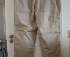 Regatta 44 waist 33 leg waterproof trousers stain resistant washable 5 pockets with slightly elasticated waist new with tags RRP 40 euro FREE STANDARD POSTAGE INCLUDED
