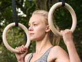 Top Quality Olympic Strength Gym Rings Made of Wood (32mm)with Buckle Straps