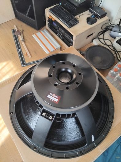Pair of B&C 18 tbx 100 1200 watt 4 ohm drivers.