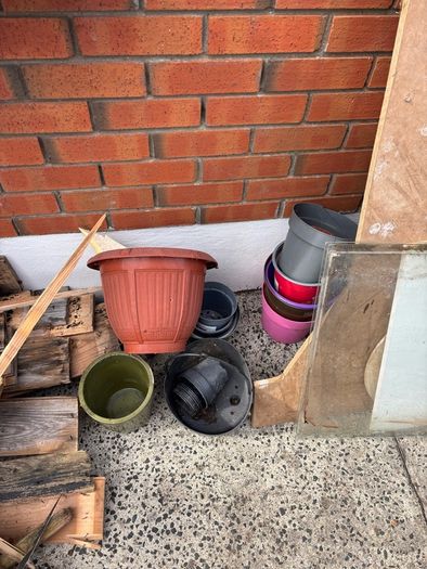 Free flower pots
