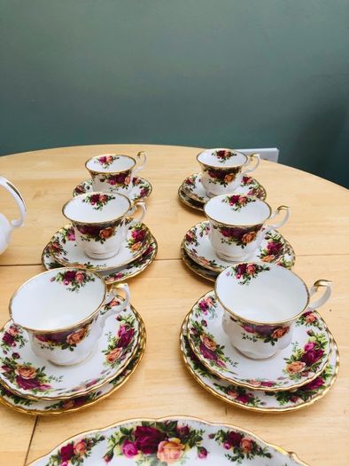 Royal Albert Old Country Roses Tea Set