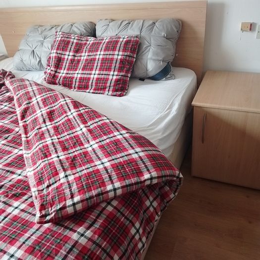 King size bed