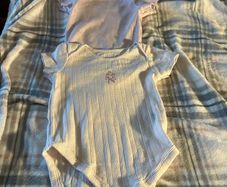 set of vests 9/12 mths