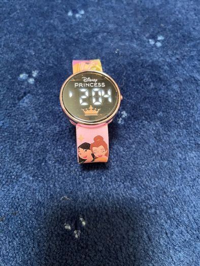 Girls Disney watch and Popicorns
