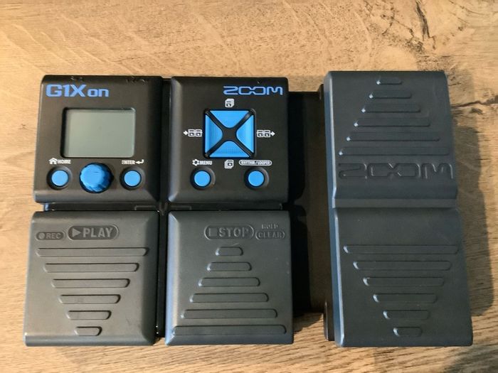 Zoom G1Xon multi-effects pedal