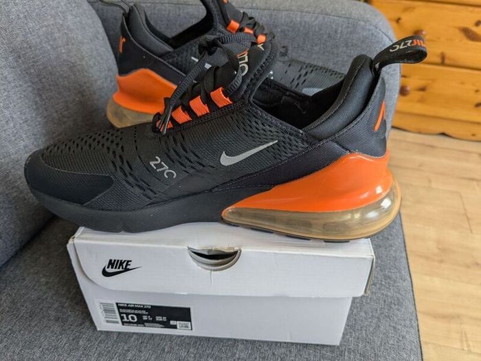 Nike Air Max 270 Size 9