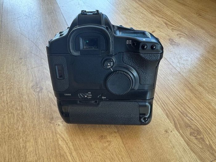 Canon EOS 1V 35mm Film Camera - Great Condition.