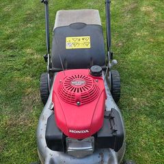 Honda petrol lawnmower