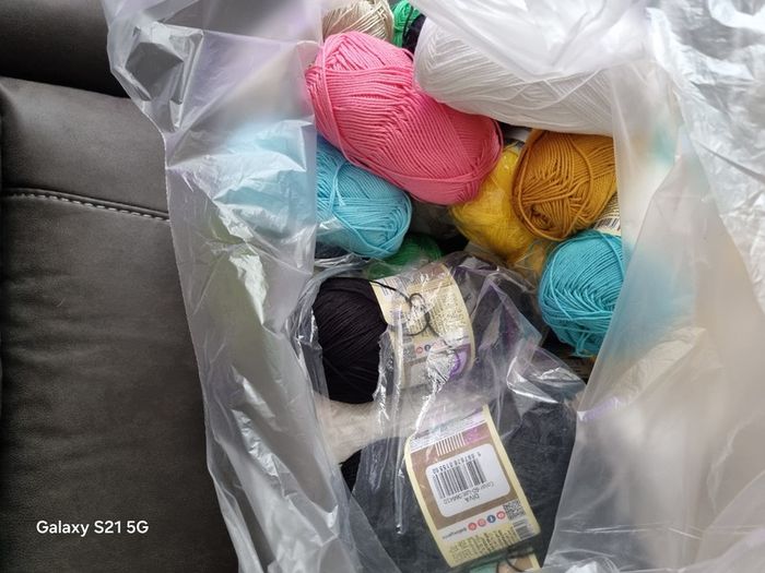 Large job lot of assorted cotton yarn