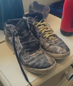 Authentic Alexander McQueen Puma Colab shoes ( size 42.5/7)