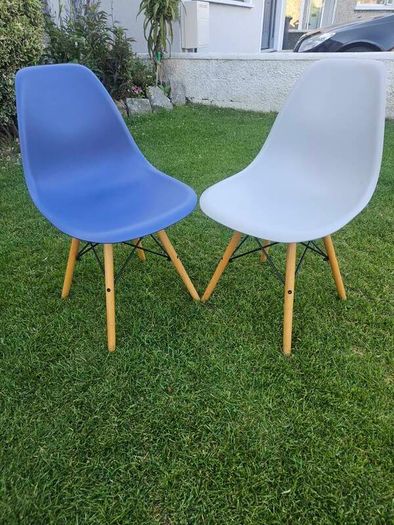 Six Sklum dining chairs