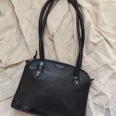 VIntage Chesneau black leather shoulder bag