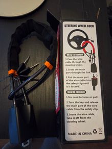 Steering wheel lock