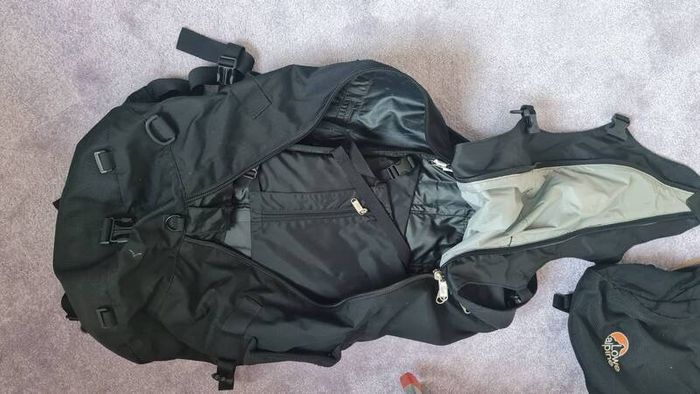 Low Alpine rucksack/duffel bag XXL  65 +10 L