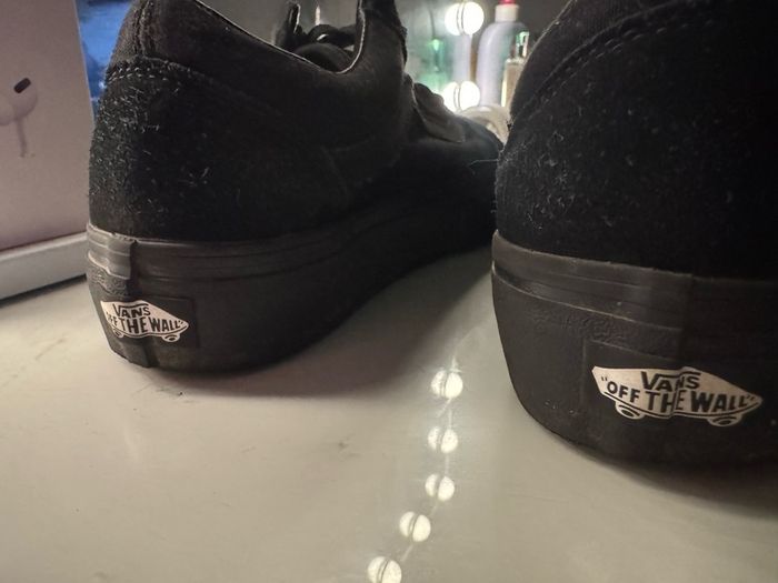 vans