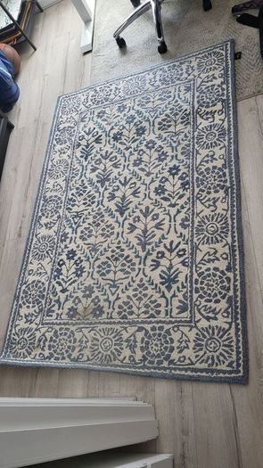 Free rug, good condition