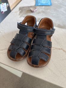 Pom d'api leather sandals size 28