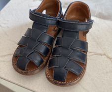 Pom d'api leather sandals size 28