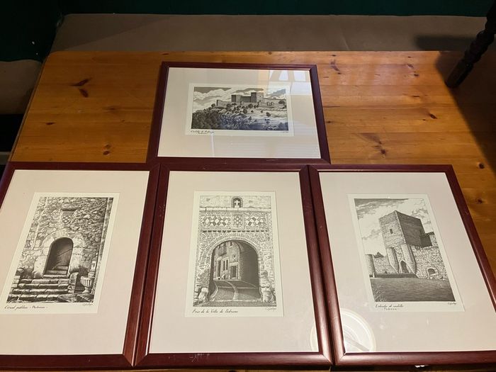 Framed prints of castles