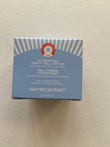 First aid beauty hydrating dewy gel cream with hyaluronic acid and ceramides 52 ml
