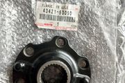 Genuine Toyota Land Cruiser Flange, Front Axle Outer Shaft, Rh 43421-60060