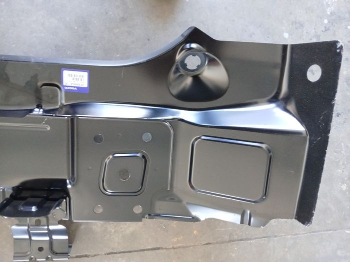Genuine Volvo Xc90 Rear Support Panel 32392858