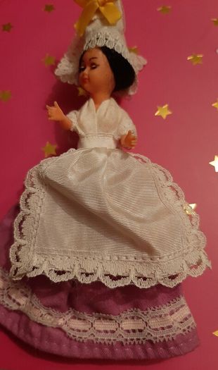 collectable doll minature closing eyes