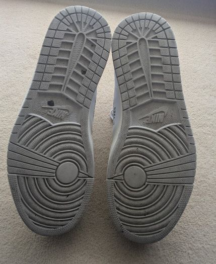 White jordans size 10 UK Nike