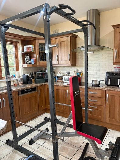 Beautiful Full Gym Weightlifting Set Up, Power Rack, Olympic Bumper Weights, Bench + Dumbbells +more