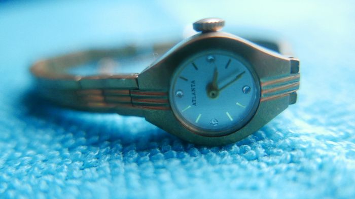 Vintage Atlanta Ladies Watch Tested And Works (good condition)