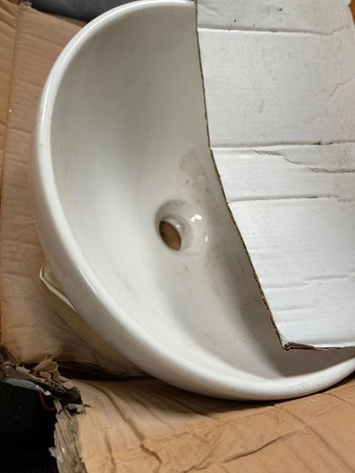 Fola Freestanding Basin