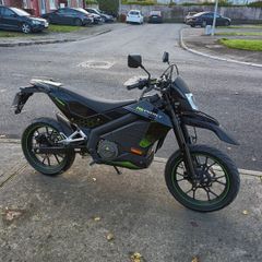Electric motorcycle