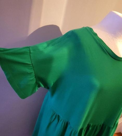 Dunnes green oversized tunic, Size 16-18