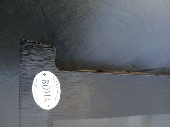 Original Canadian BOMA BLACK Totem