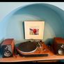 Steepletone wooden turntable, brand new needle, selling as speakers don't work anymore, i bought connectors, maybe i haven't cut the wires enough, everything else works fine, I'll supply the connectors so all it needs is speakers Image 2