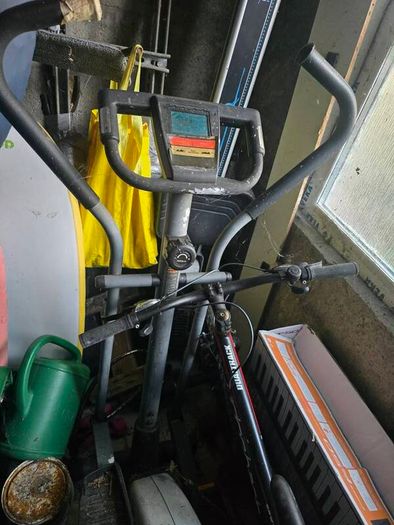 Cross trainer and rowing machine